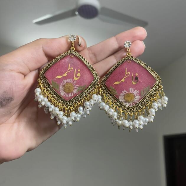 "Elegant Personalized Name Earrings with Real Flowers & Pearl Fringe"