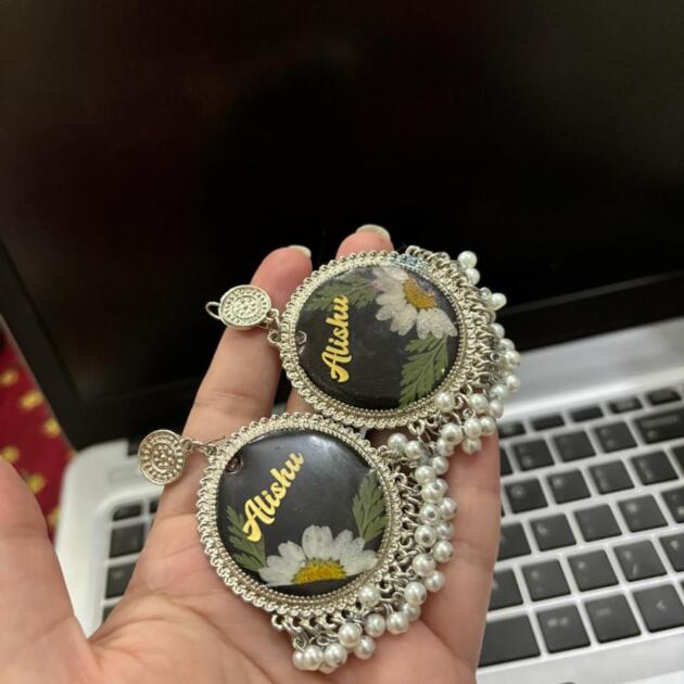 Elegant Personalized Name Earrings with Real Flowers & Pearl Fringe"