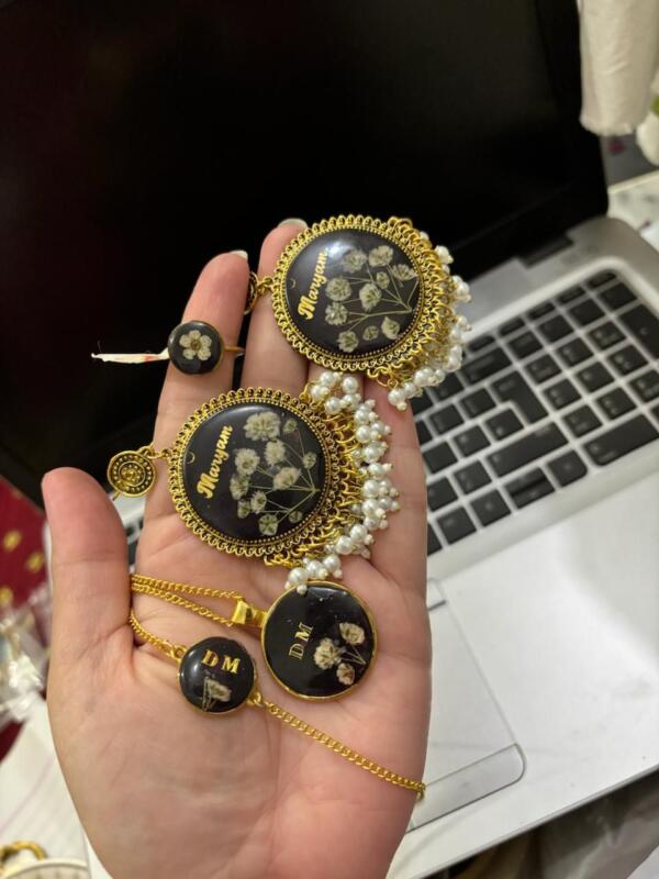 "Elegant Personalized Name Earrings with Real Flowers & Pearl Fringe"